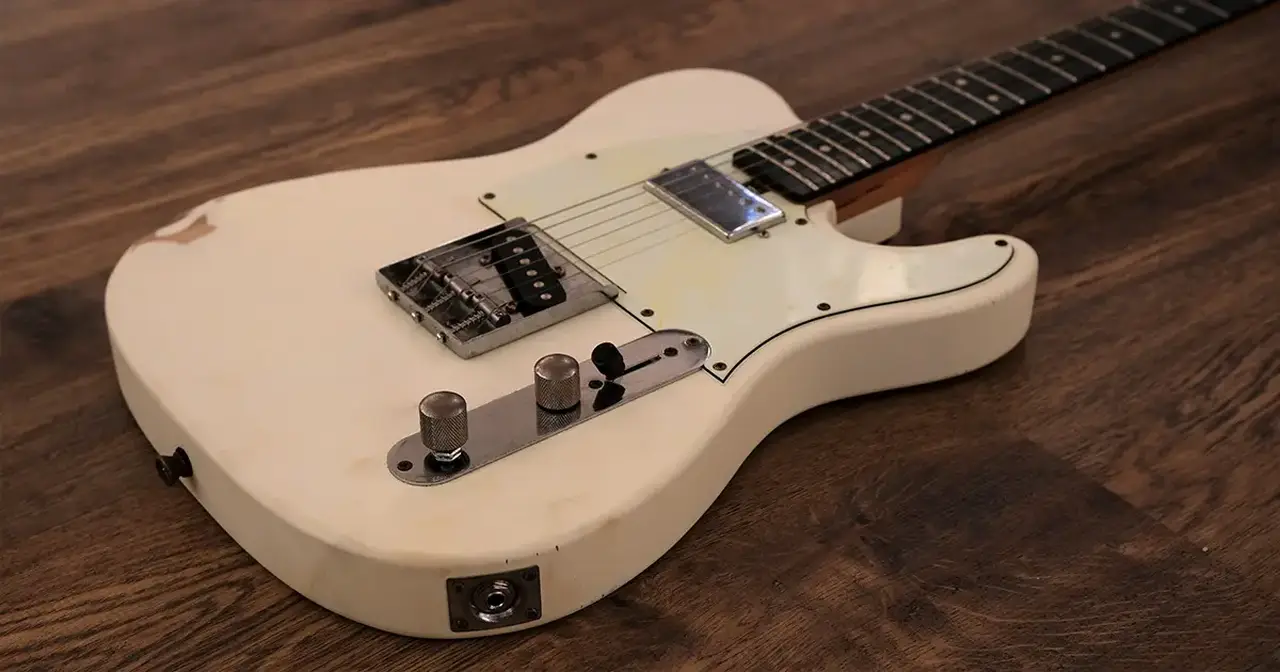 f_16-eko-guitars-tero-relic-olympic-white-05130238_0