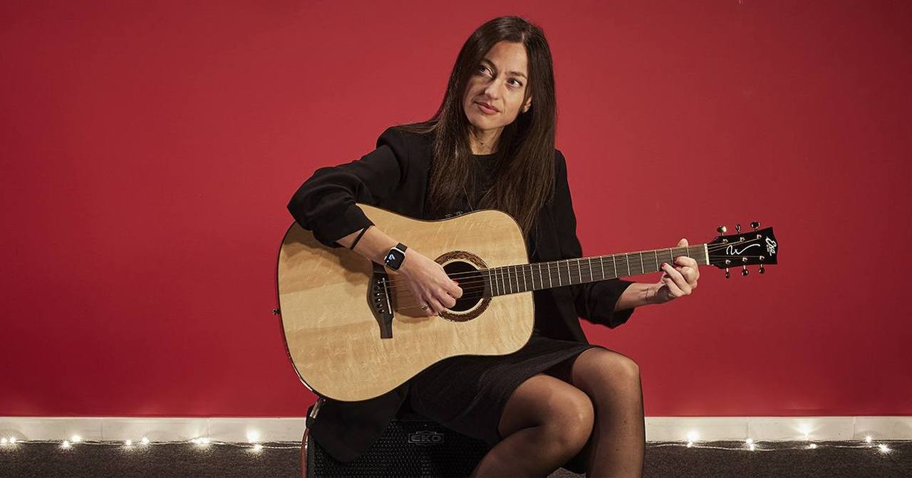 f_16-eko-guitars-wow-d800e-sr-spruce-rosewood-06217195_0