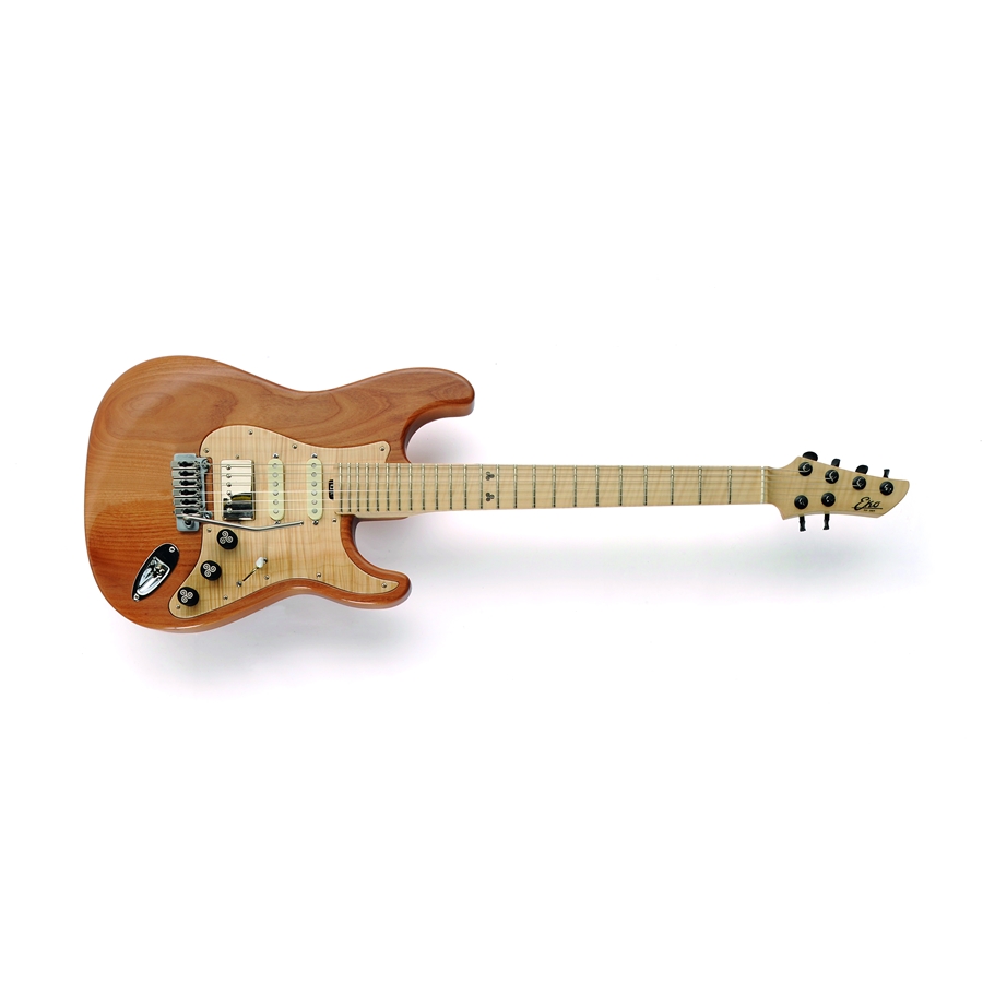 16-eko-guitars-aire-masterbuilt-05130183_1