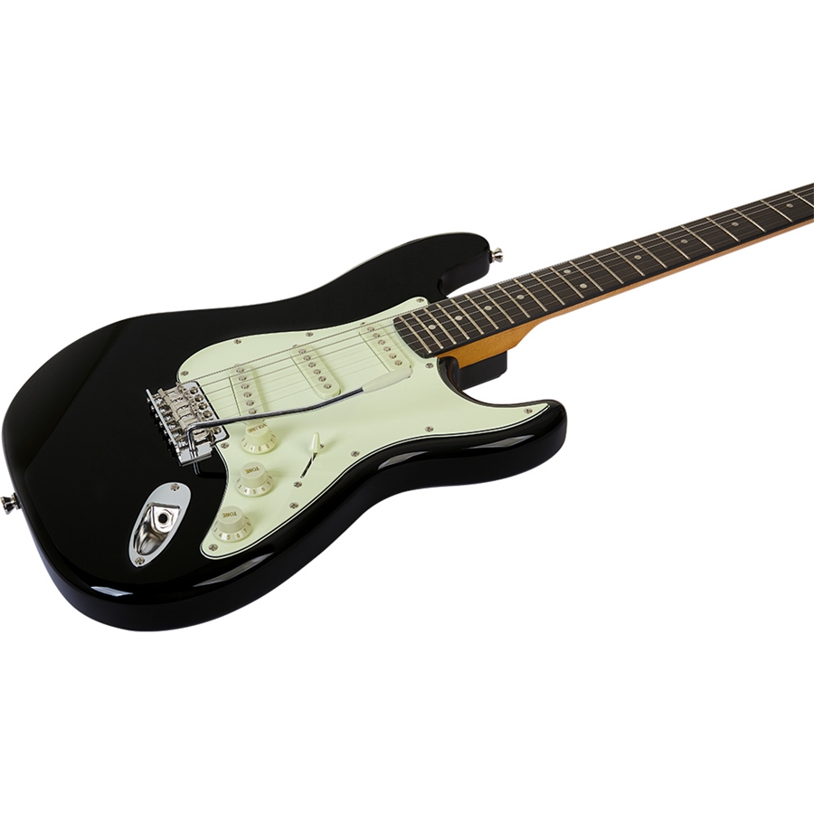 16-eko-guitars-s-300-v-nos-black-05130472_3