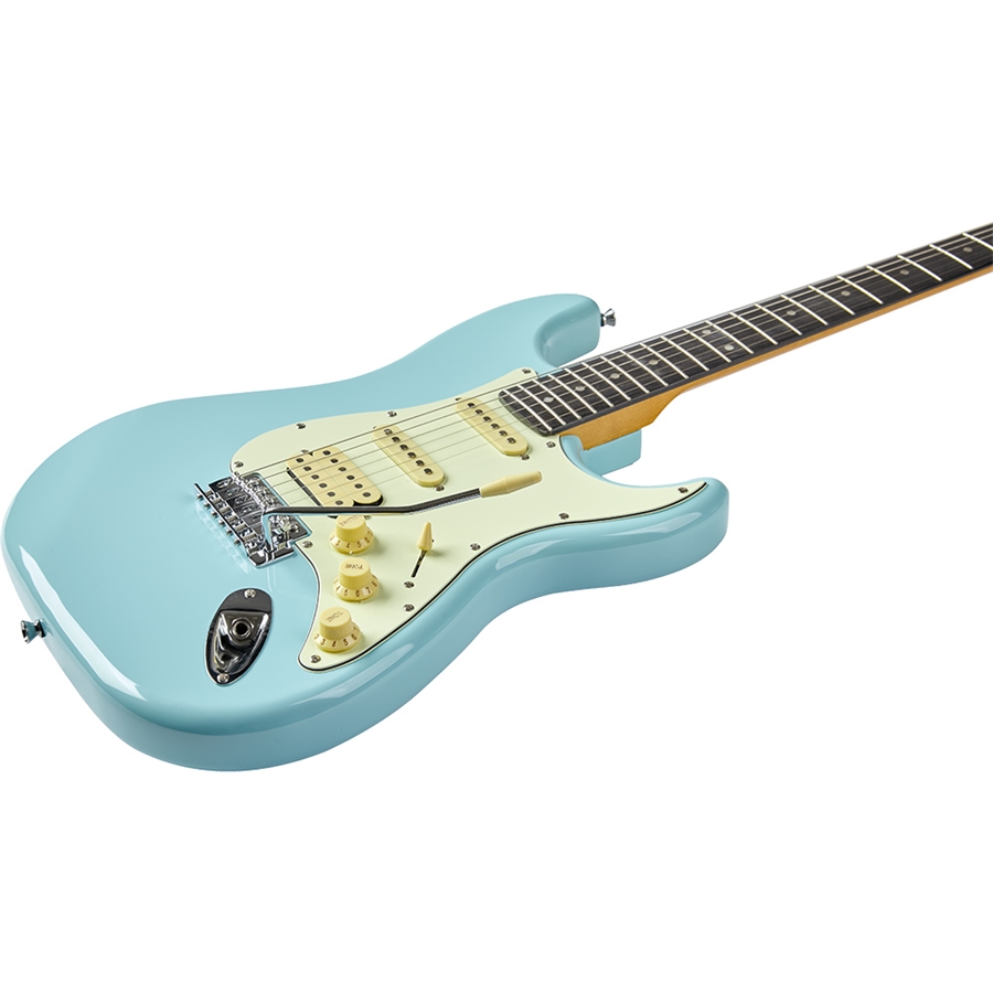 16-eko-guitars-s-350v-daphne-blue-05130121_3